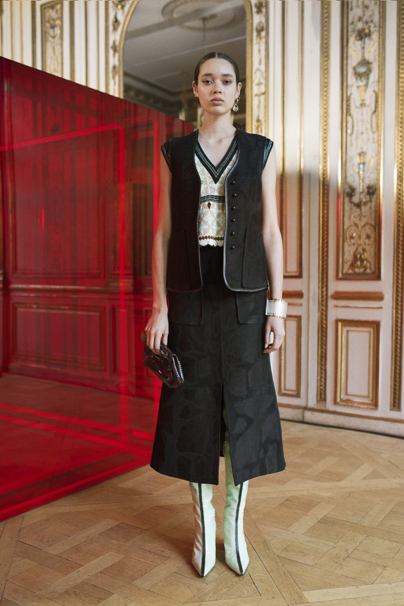 18 FALL WINTER PARIS / COLLECTION - Mame Kurogouchi