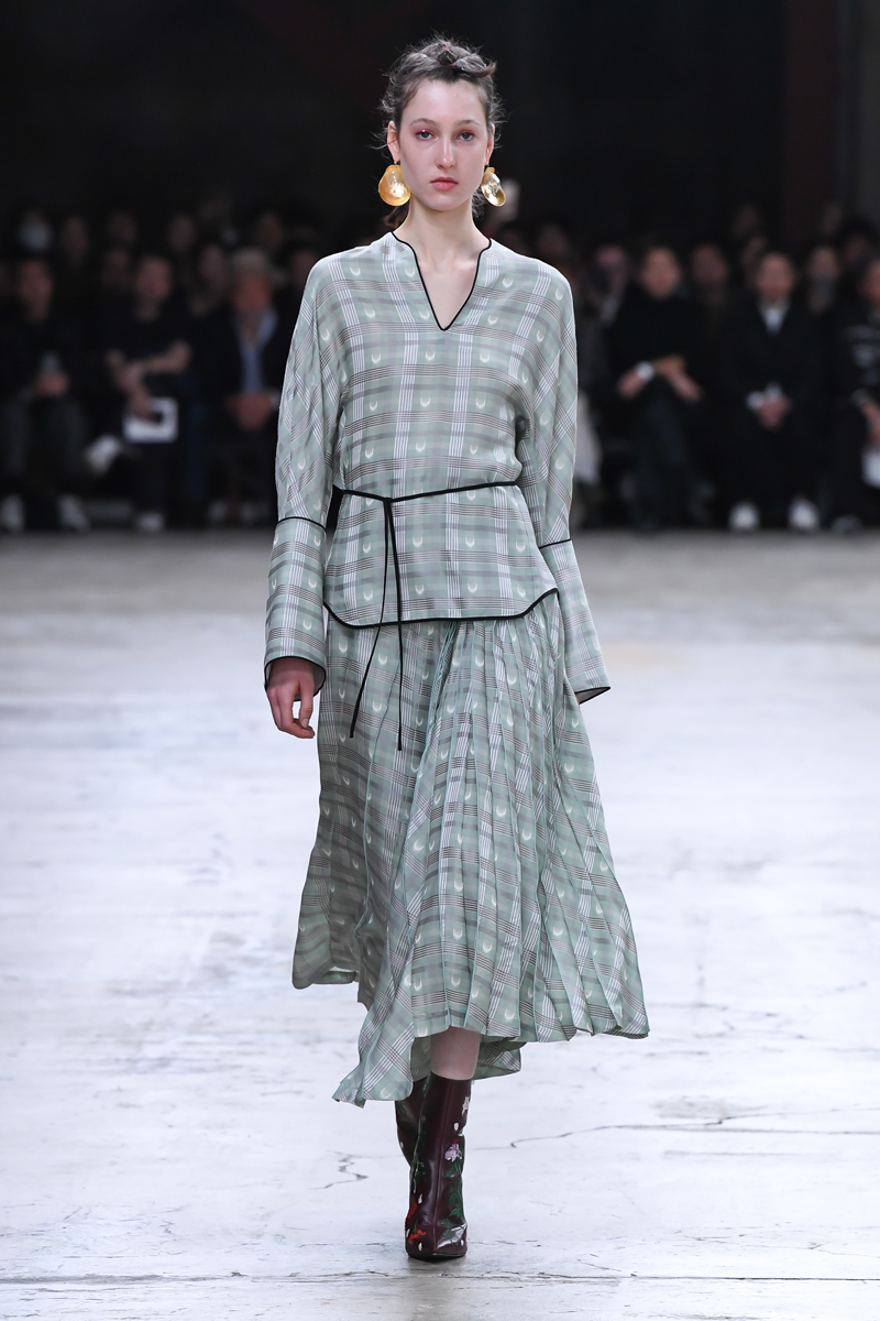 18 FALL WINTER TOKYO / COLLECTION - Mame Kurogouchi