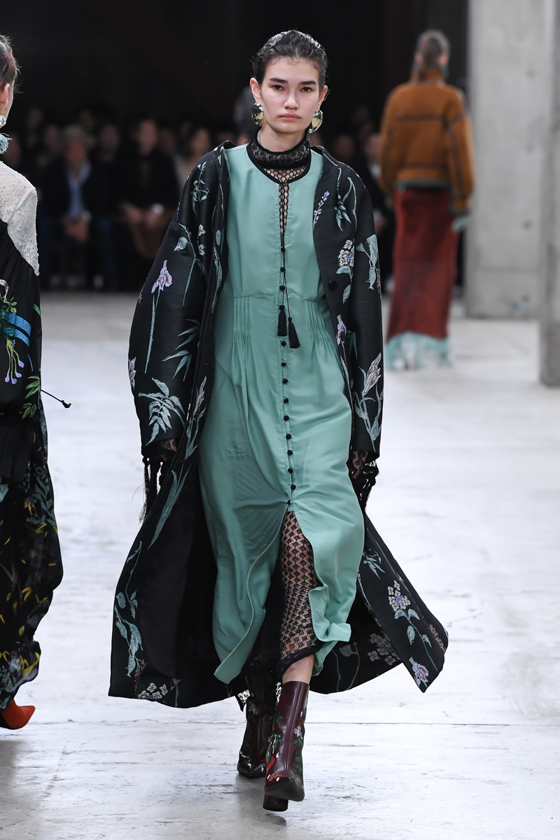 18 FALL WINTER TOKYO / COLLECTION - Mame Kurogouchi